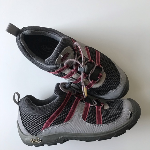 Chaco hiking shoes - Picture 3 of 8